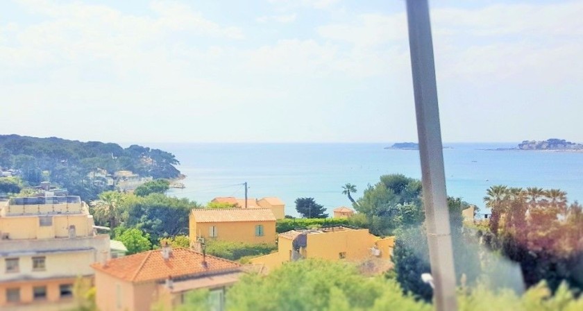 As the train begins to leave Marseille behind the coast comes into view