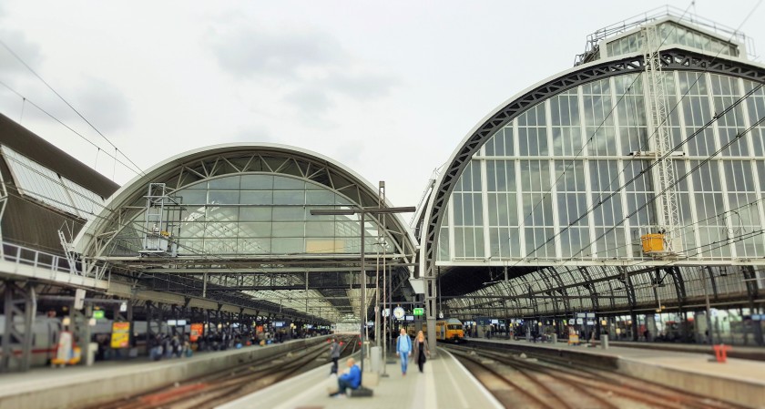 For most of their length the platforms are protected by glass roofs