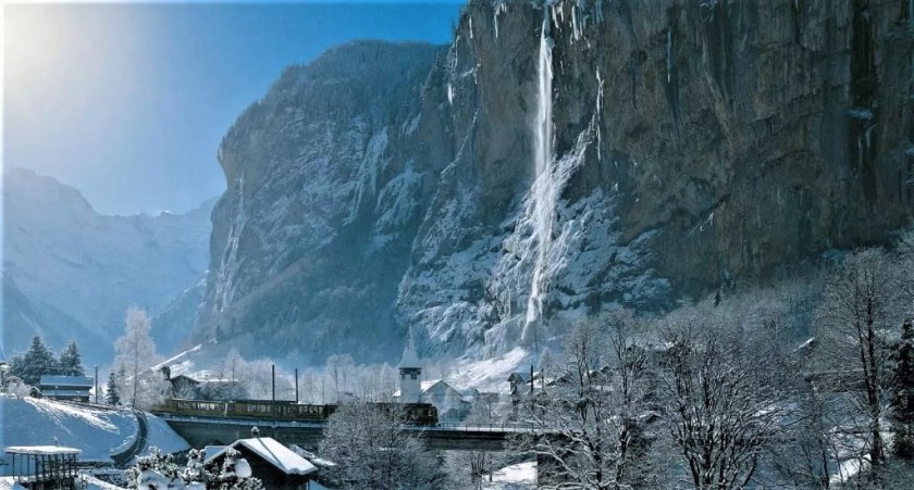 Passing Lauterbrunnen on the Magical Moments holiday