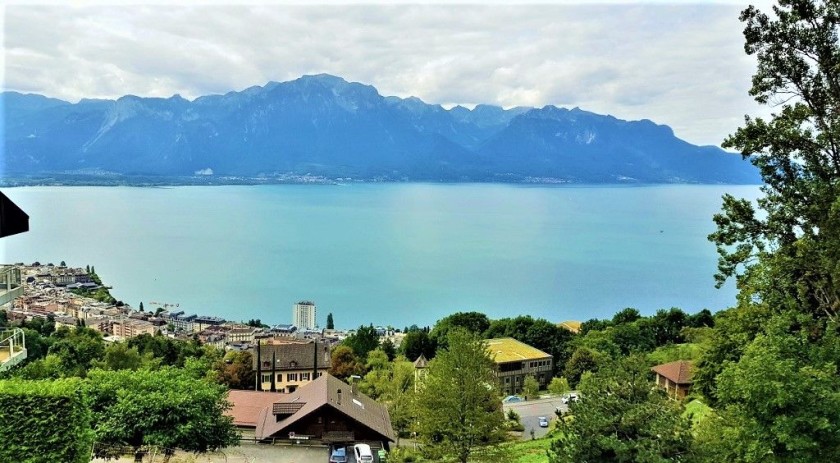 The railway loops and gives great views over Lake Geneva