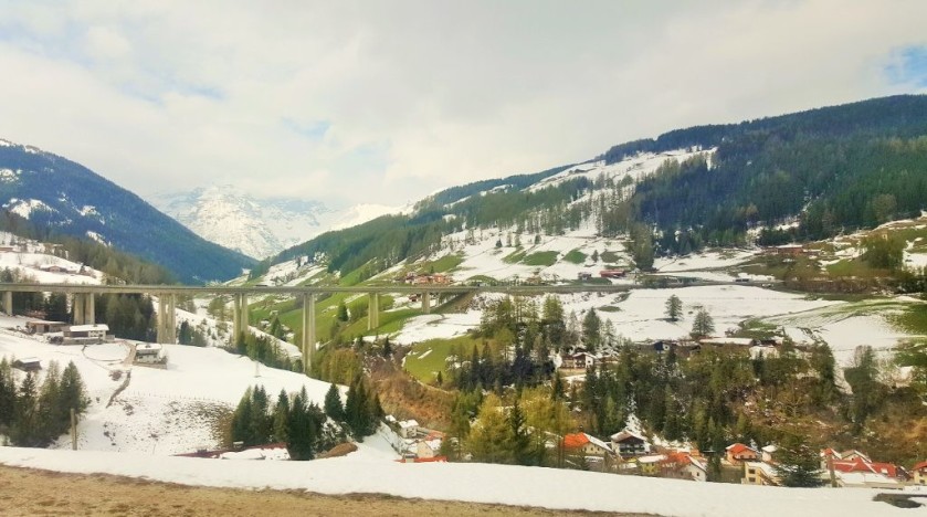 Between Brennero and Innsbruck (winter)