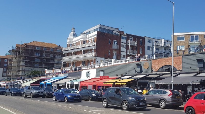 More than 15 cafes lined up in a row in Westcliff-on-sea