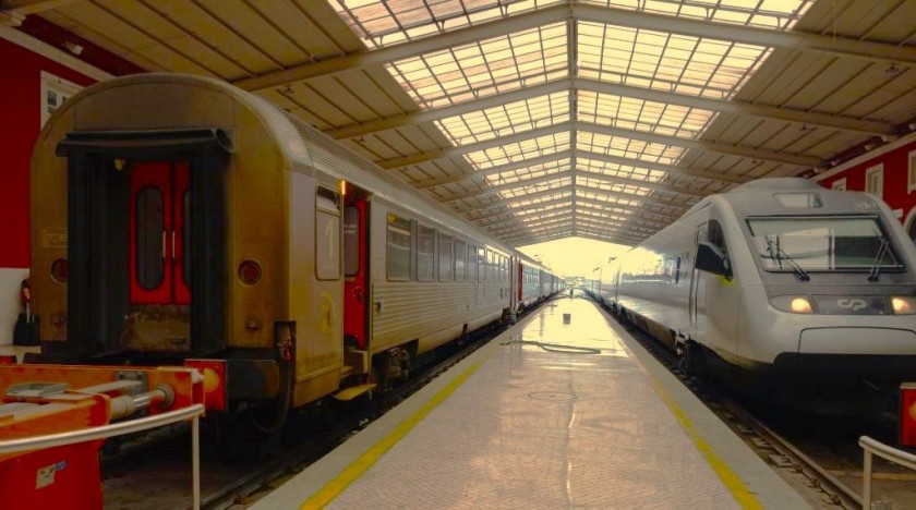 IC train on the left, AP train on the right
