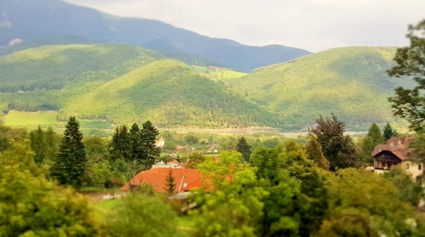 Looking down towards the railway line from Vienna