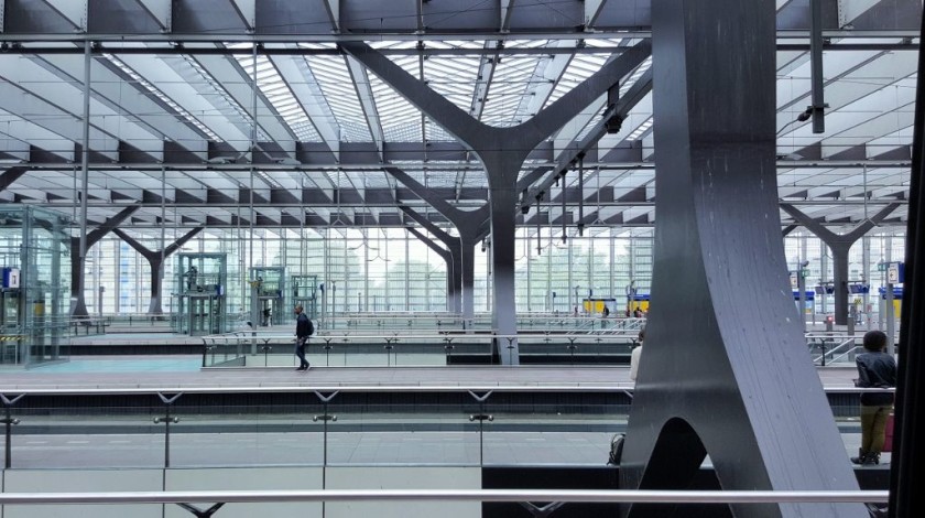 A view across the platforms/spoors at Rotterdam Centraal 