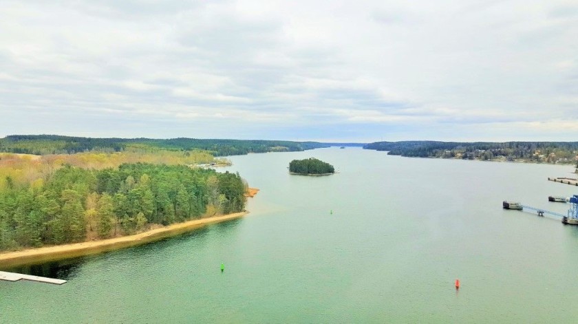 Crossing Sweden's highest railway bridge at Sodertalje