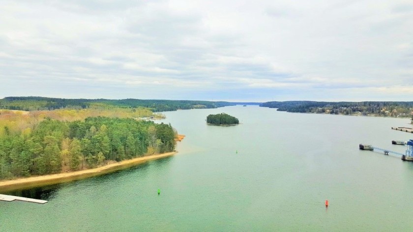 Crossing Sweden's highest railway bridge at Sodertalje