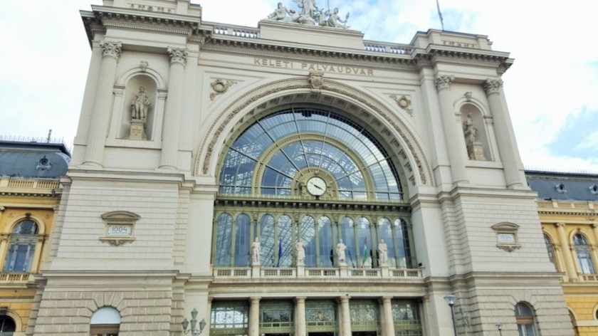 The beautiful main entrance at Budapest-Keleti station