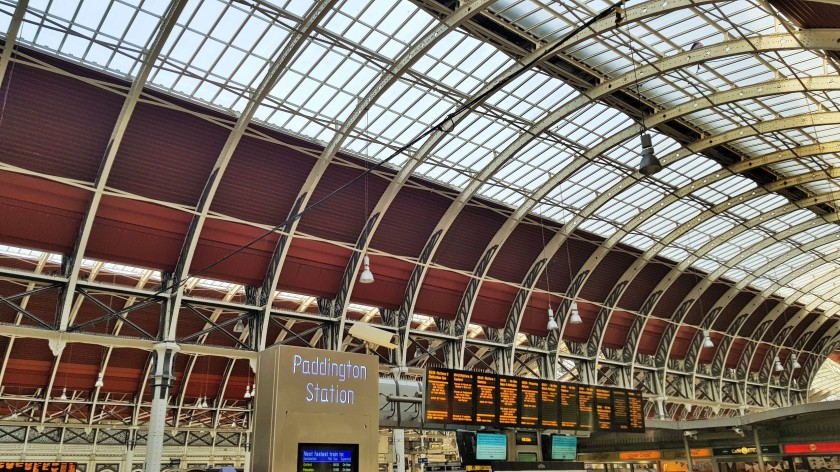 Looking across the concourse towards the departure boards, platforms 1 - 8 are out of sight on the right