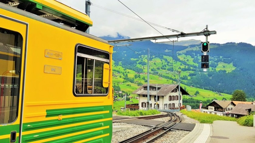 How to travel on the WAB (Wengernalpbahn) Railway