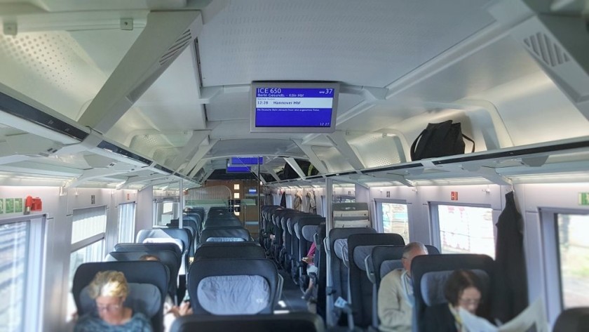 A 1st class saloon on an ICE 2 train.