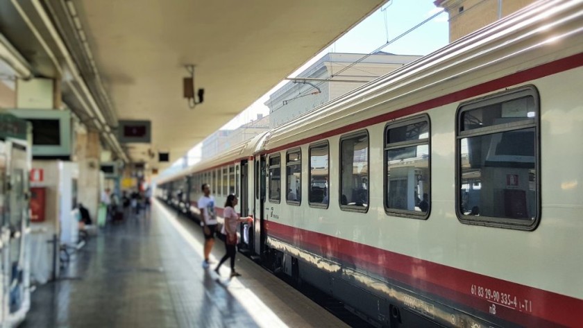 Boarding a Frecciabianca train