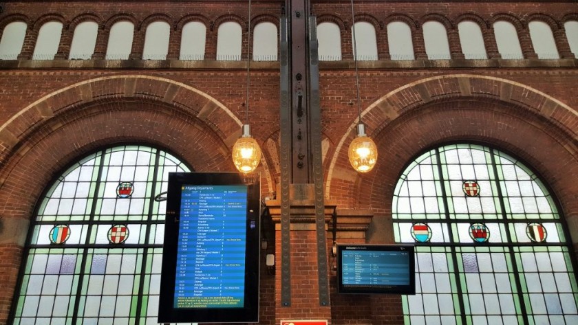 The main Departure screen on the concourse (the screen on the left)
