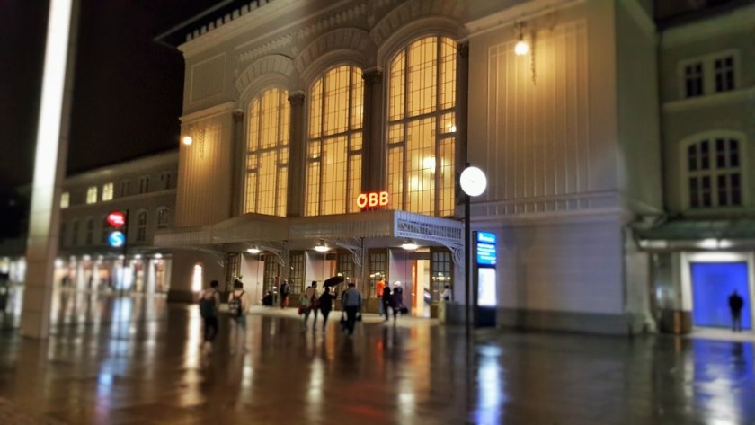 The main entrance on Südtiroler Platz