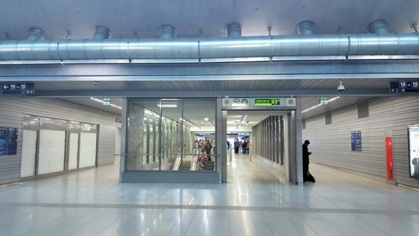 The access to the Metro at Kelenfold