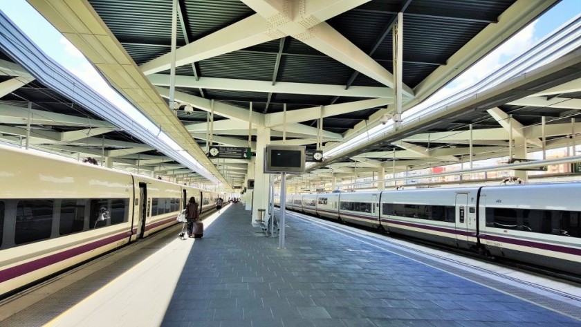 Boarding AVE trains at Joaquin Sorolla stationn