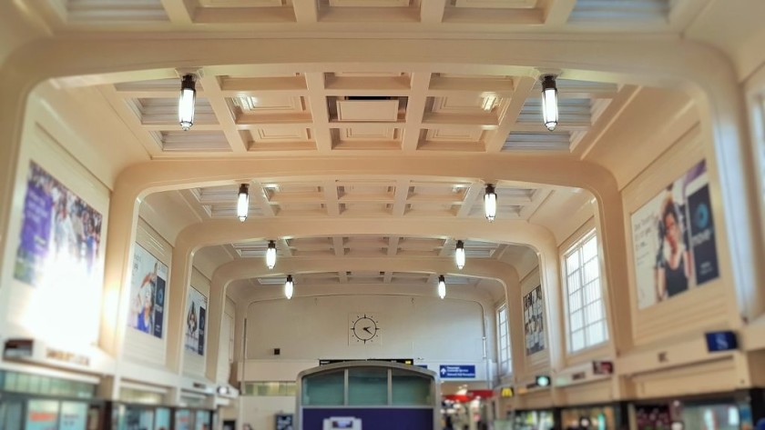 The gorgeous Art-Deco northern concourse houses most of the cafes and shops