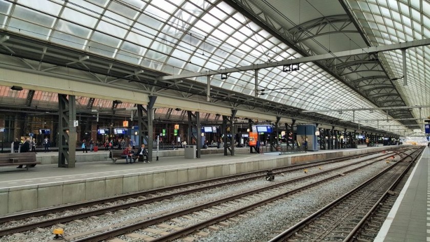 Looking across the western side of the station where the 'a' sporen located