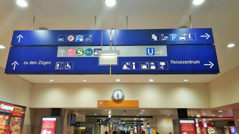 The entrance to the 'B' passage way, note that at bottom left the sign has the elevator symbol
