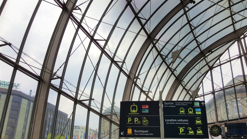 The sign on the frontage of the station indicating the access to tram lines A and D