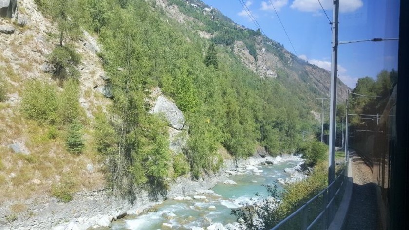 Sharing the gorge with the river north of Stalden