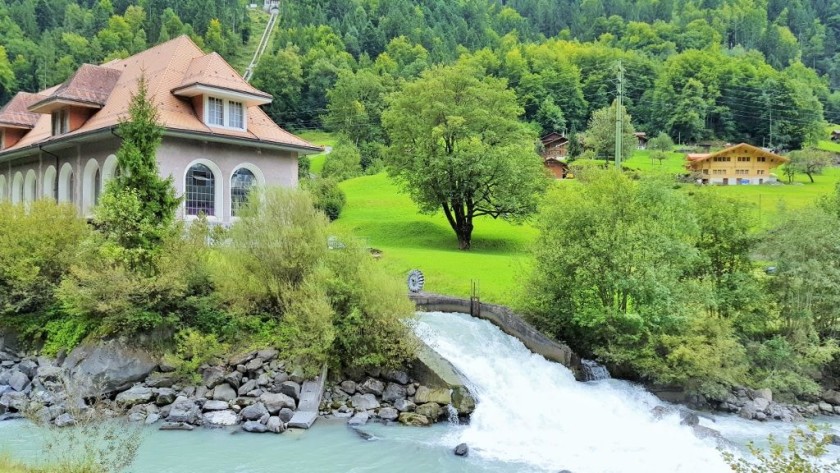 On the right between Lutschental and Burglauenen