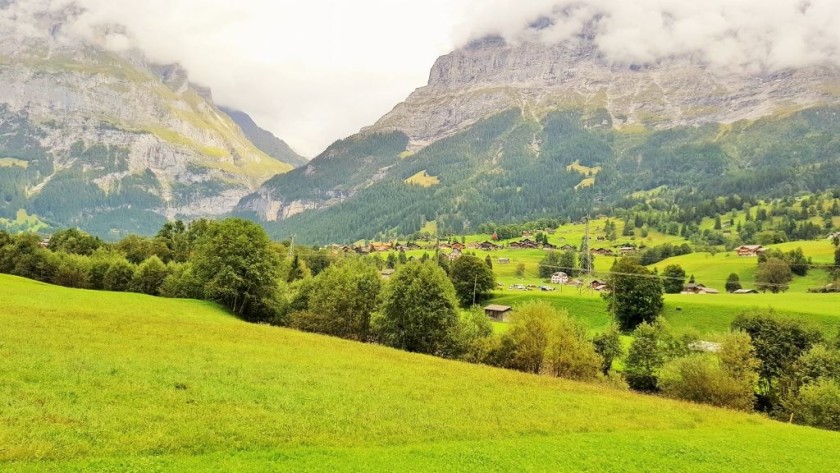 Nearing Grindelwald