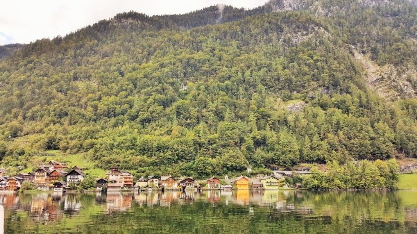 Setting off across the lake from Hallstatt station