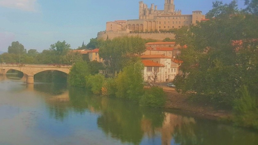 The view of Beziers from the left of the train