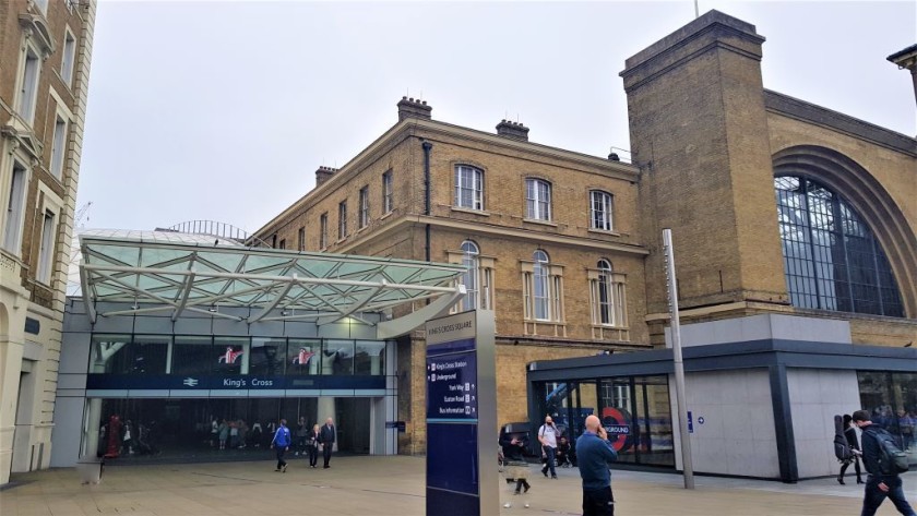 The entrance to King's Cross from the square in front of the station on Euston Road