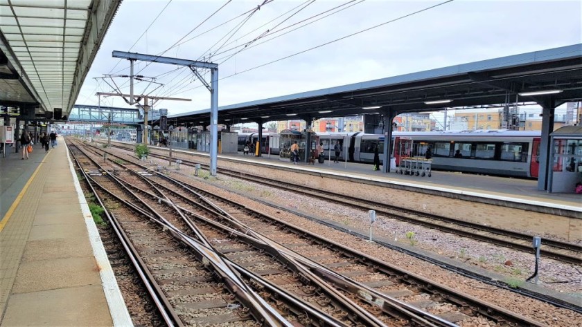 Looking the other way towards platforms 4 - 6 and the footbridge to platforms 7 and 8.