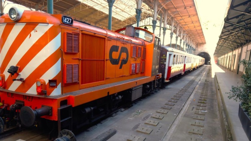 The trains used for the Douro Valley IR services