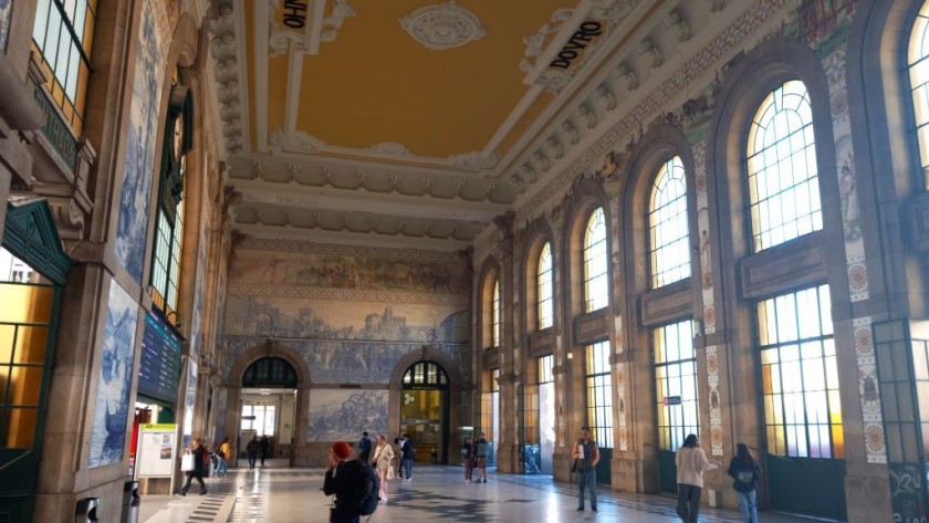 Inside Sao Bento station in Porto