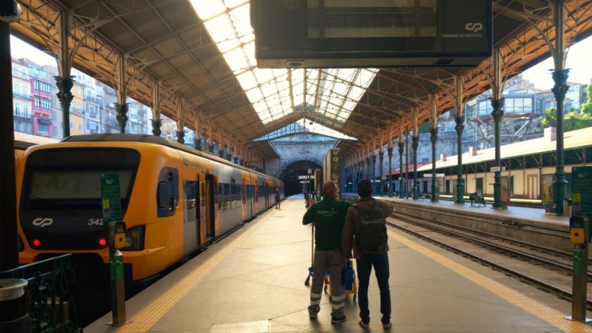 A train awaits departure from Porto Sao Bento