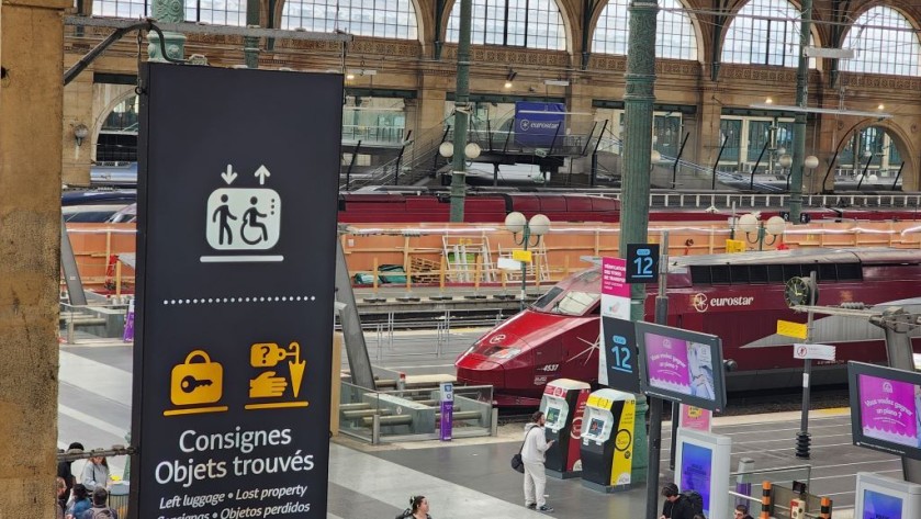 Concourse to train at the Gare Du Nors