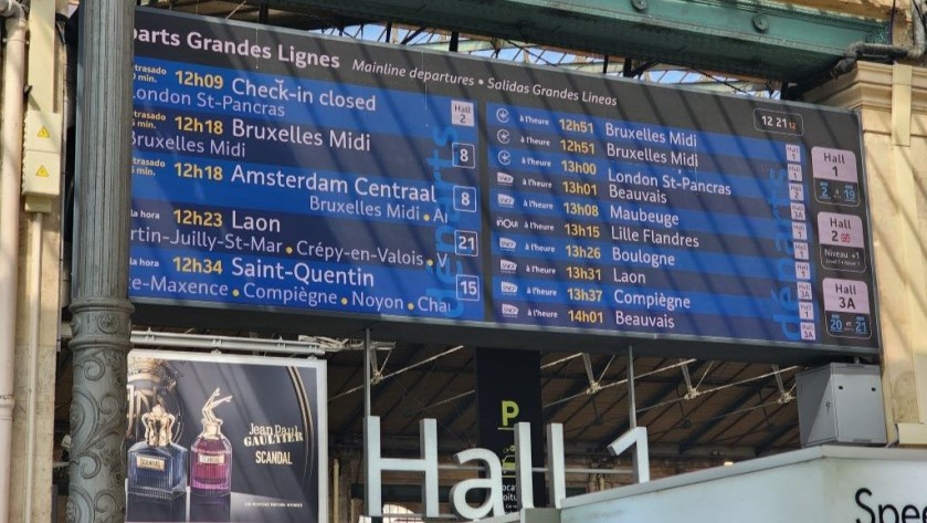 The main departure screens in Hall 1 at the Gare Du Nord