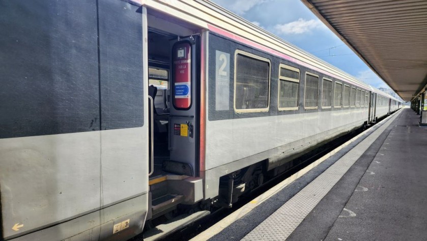 The coaches of an Intercités train
