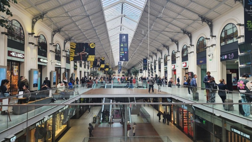 The metro concourse building at Saint-Lazare