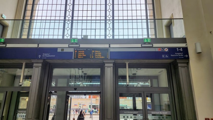 Exiting from Dresden Hbf on St Petersburger StraBe