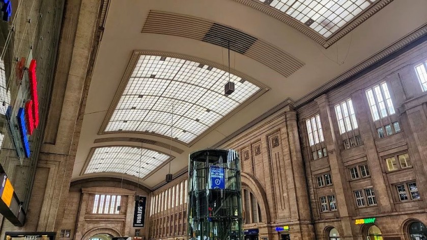 The elevators on the concourse at Leipzig Hbf
