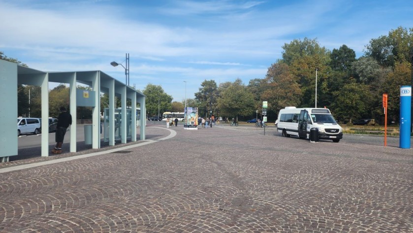 Taking the shuttle bus from Brugge station to the city centre