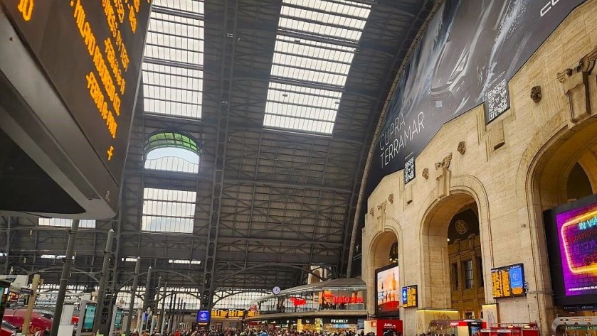The main concourse at Milano Centrale
