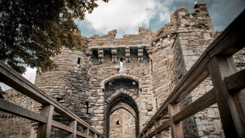to Beaumaris Castle by bus from Bangor