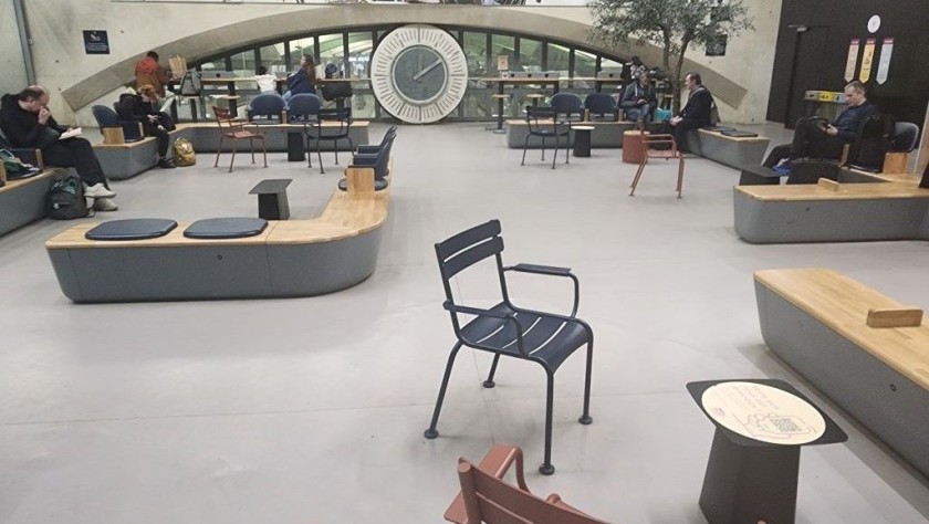 the hall 2 waiting room at Montparnasse