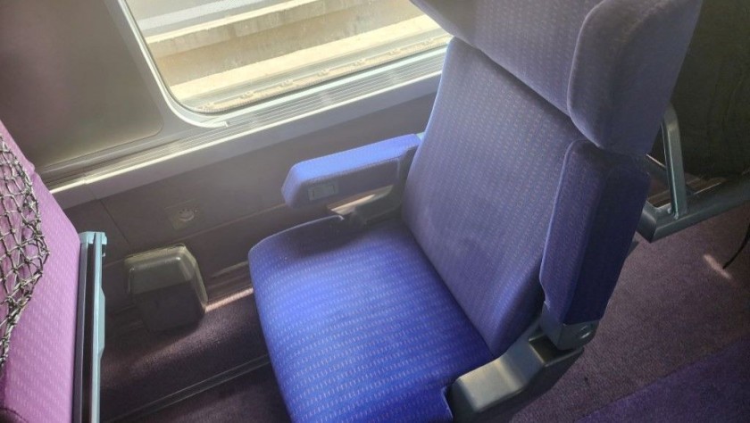 A 1st class seat on the upper deck of a TGV Duplex