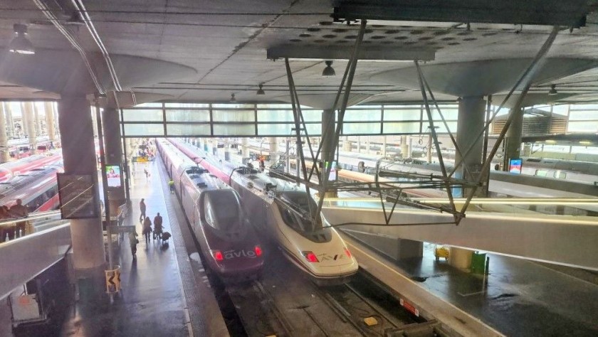 The high speed trains have arrived at level 0