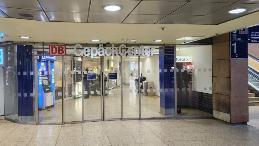 The left luggage office at Hannover Hbf