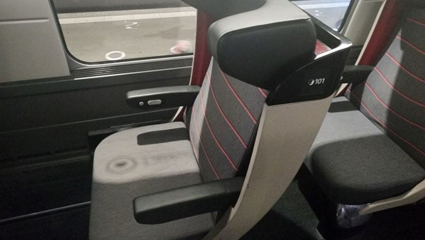 A 1st / Premiere Class seat on a TGV Océane train
