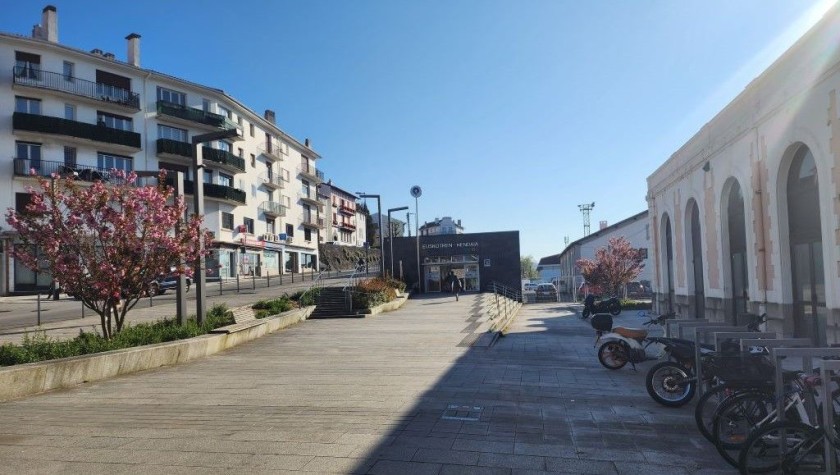 to the Euskotren station at Hendaye