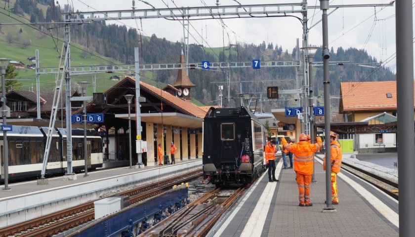 Switching between tracks in Zweisimmen